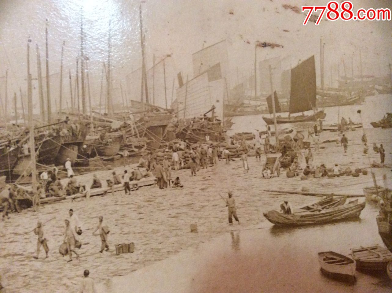 民国大连露西亚码头船舶聚集老照片一张,品相很好尺寸大,还有注释