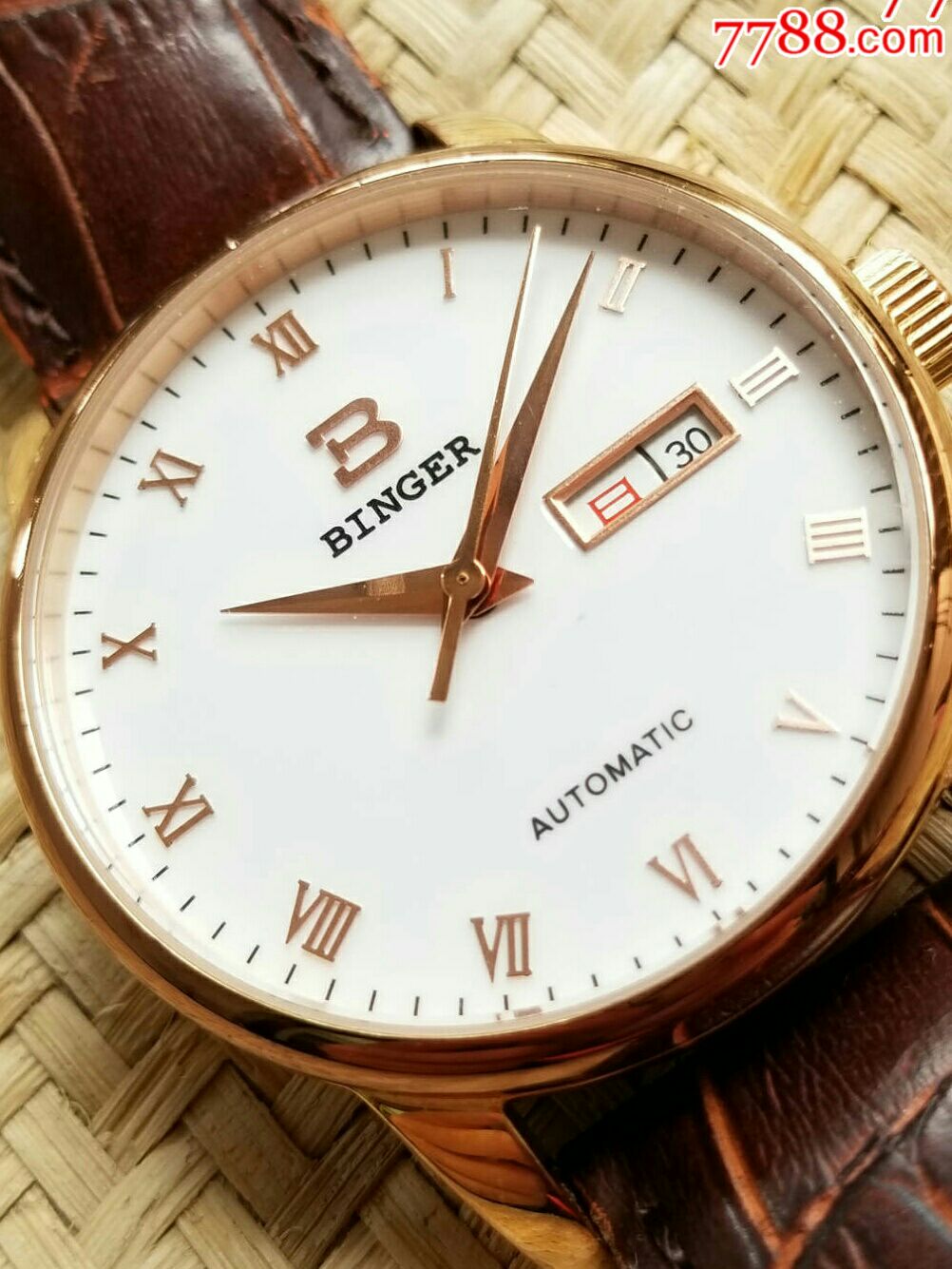 专柜正品儒雅白盘烤漆,玫瑰镀金表壳]陈小春代言品牌binger宾格-自动