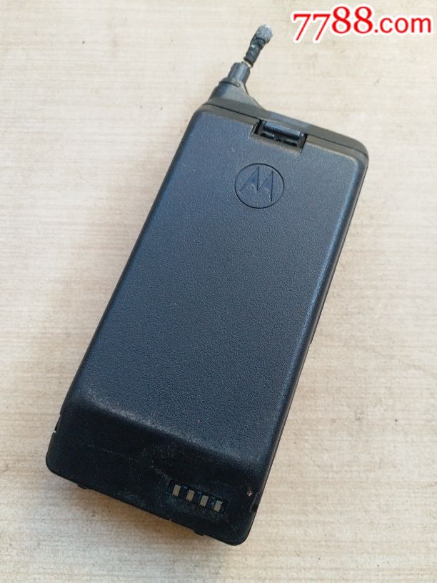 老摩托罗拉8200型手机无电功能不详就当配件机卖