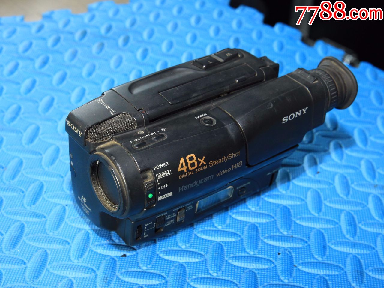 索尼sonyCCD-TR750E数码摄像机