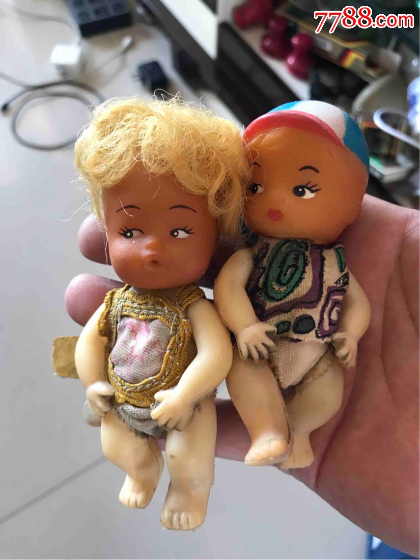娃娃两个