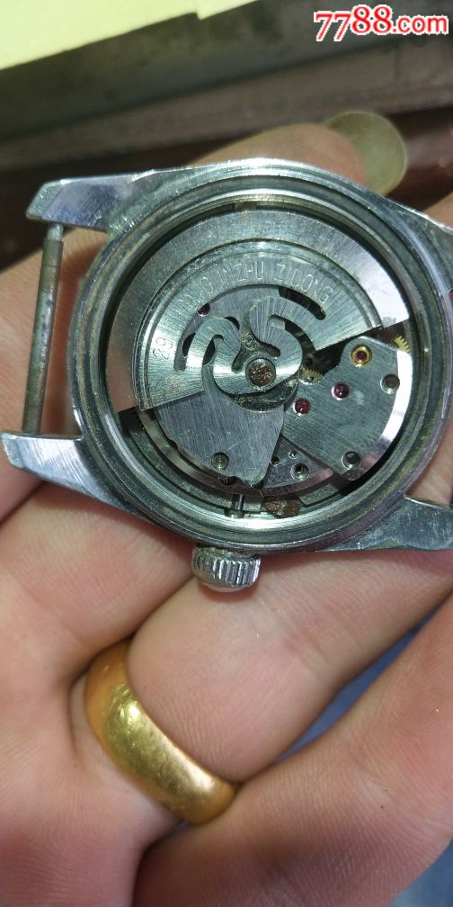 国产罕见上海《29钻军表》