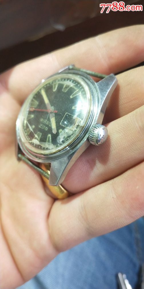 国产罕见上海《29钻军表》