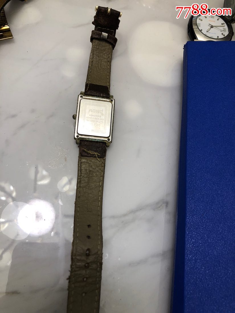 早期香港的aono钻石手表