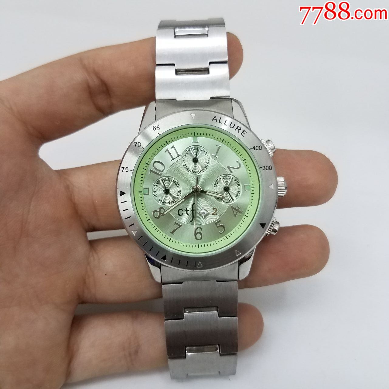 ctf周大福电子女表【漂亮清新薄荷绿拉丝纹表盘】【走时正常】,手表
