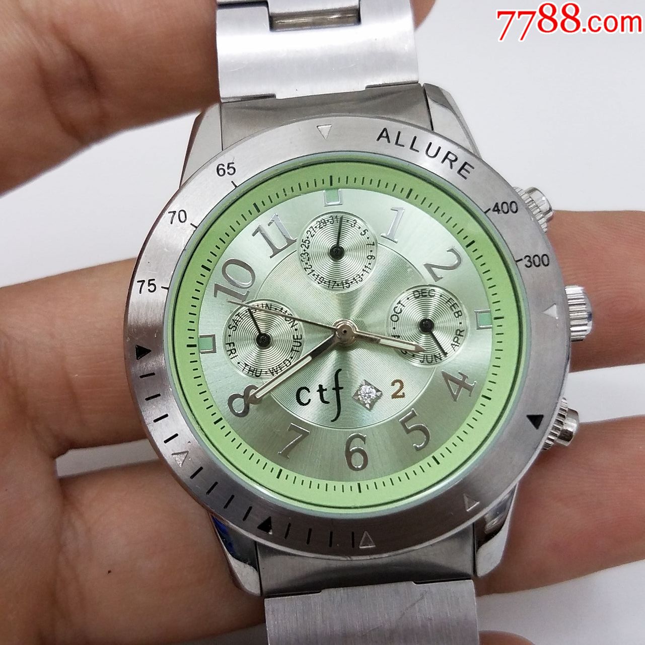 ctf周大福电子女表【漂亮清新薄荷绿拉丝纹表盘】【走时正常】