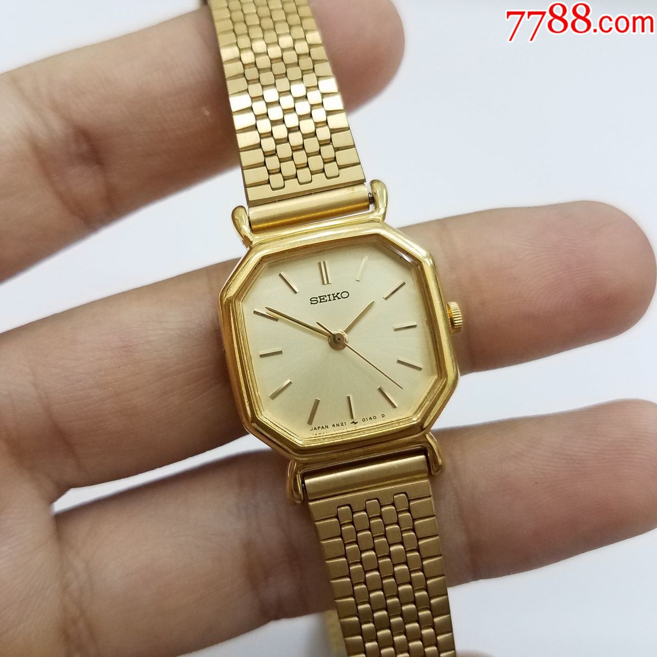 日本精工石英女表【土豪金表款】【独特八边形表壳】【漂亮拉丝纹金