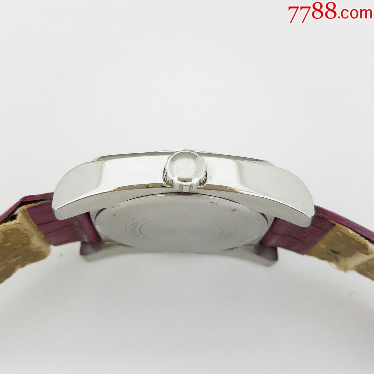 三sprit石英男表【瑞士进口机芯】【漂亮天然贝壳纹表盘】【坦克型壳