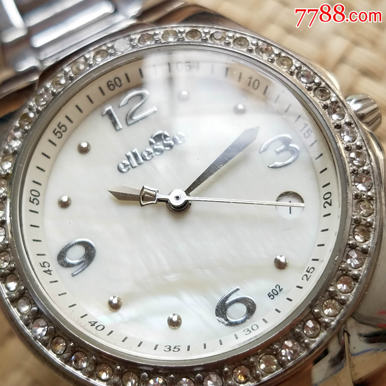 【女人最爱:高闪钻圈,贝壳表盘】意大利艾力士ellesse-石英女表,手表