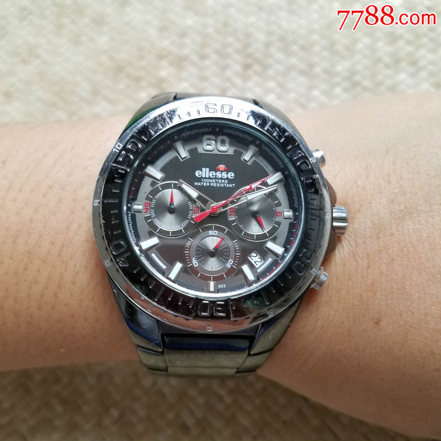 意大利时装大牌ellesse艾力士精密计时码-石英男表-au18074020-手 