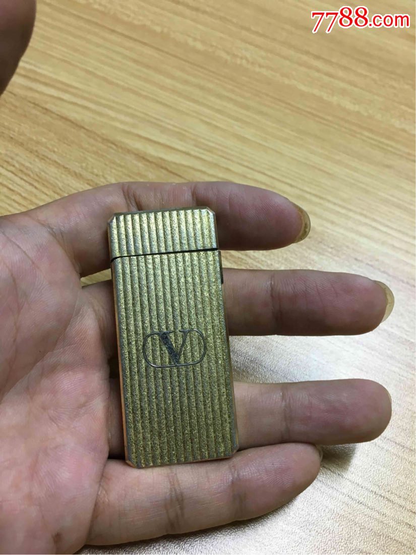 华伦天奴超薄砂轮打火机包邮