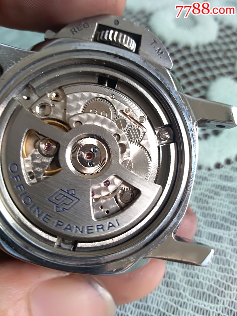 沛纳海精磨机芯