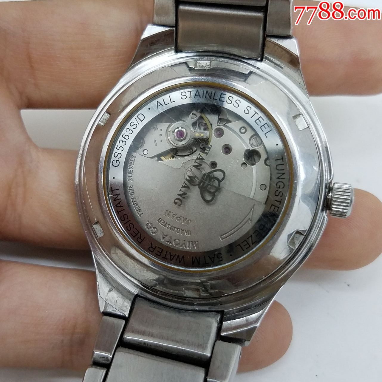 天王自动机械男表【搭载西铁城机芯,透明底盖】【独特钨钢外圈】