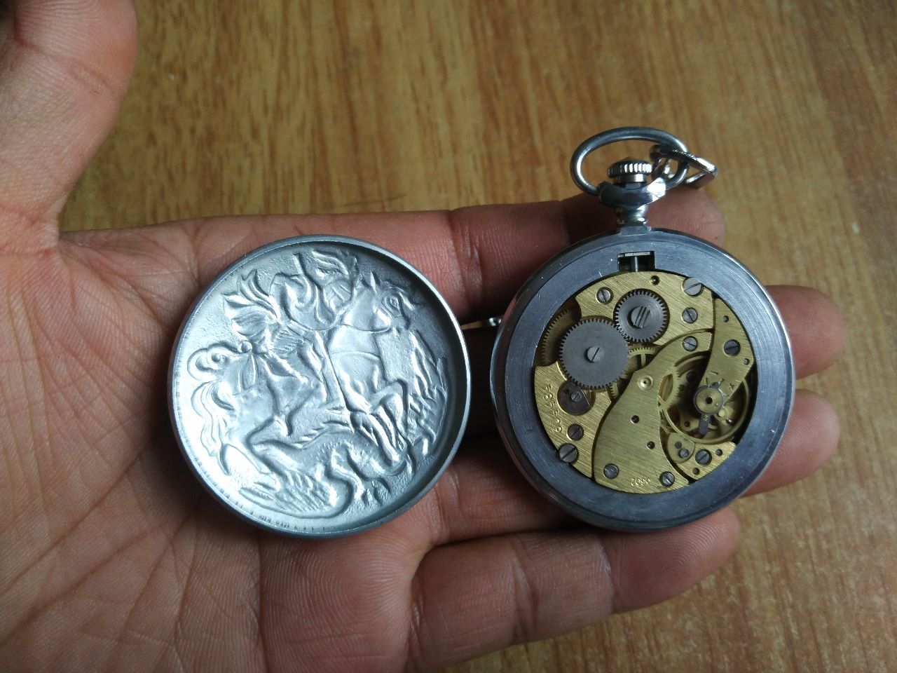 库存苏联怀表【直径49mm】