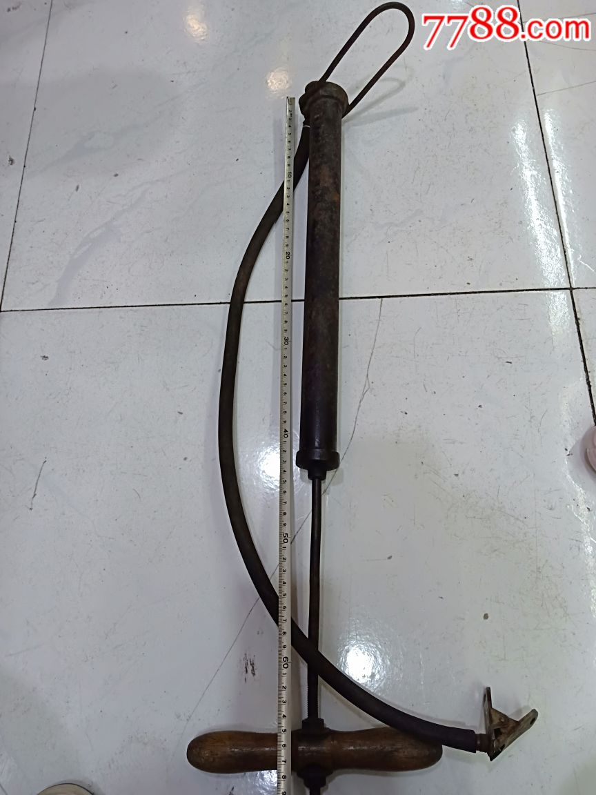 老式自行车打气筒一个出售