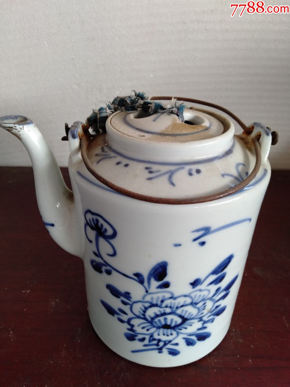 清代青花提梁壶