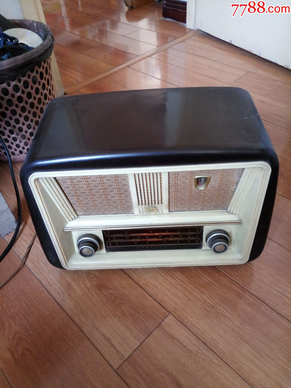 少见熊猫601-1g电子管老收音机