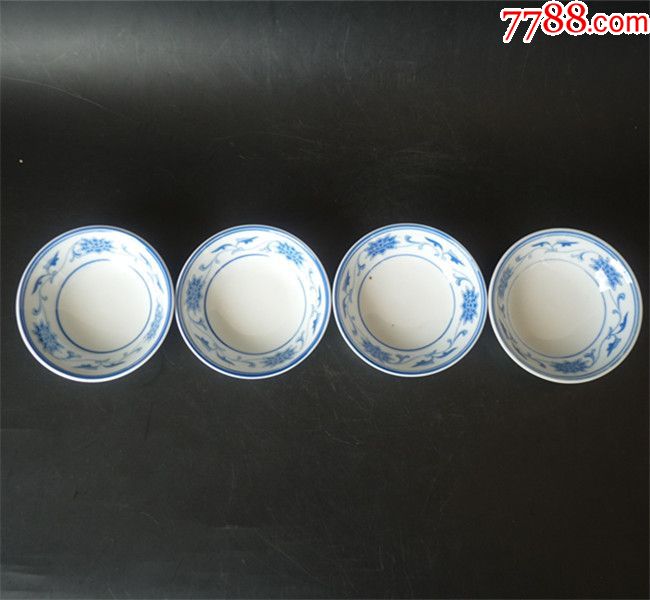 景德镇青花碟子