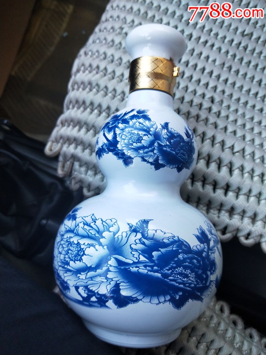 青花瓷酒瓶杏花村白酒葫芦瓶花瓶带盖