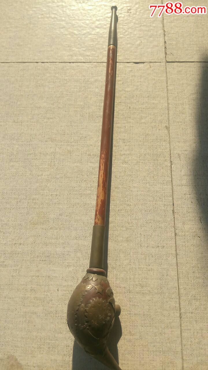 65厘米长《特大烟袋》