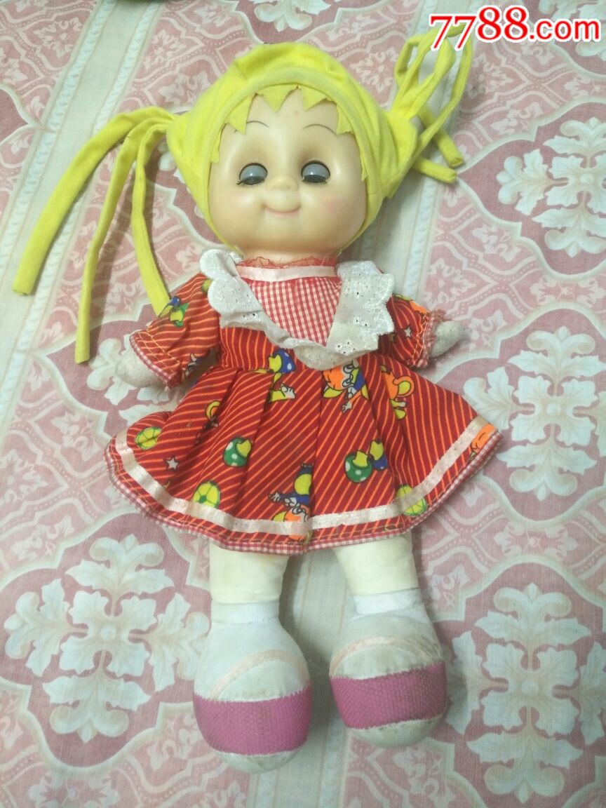 会眨眼睛的女娃娃(40cm)左右
