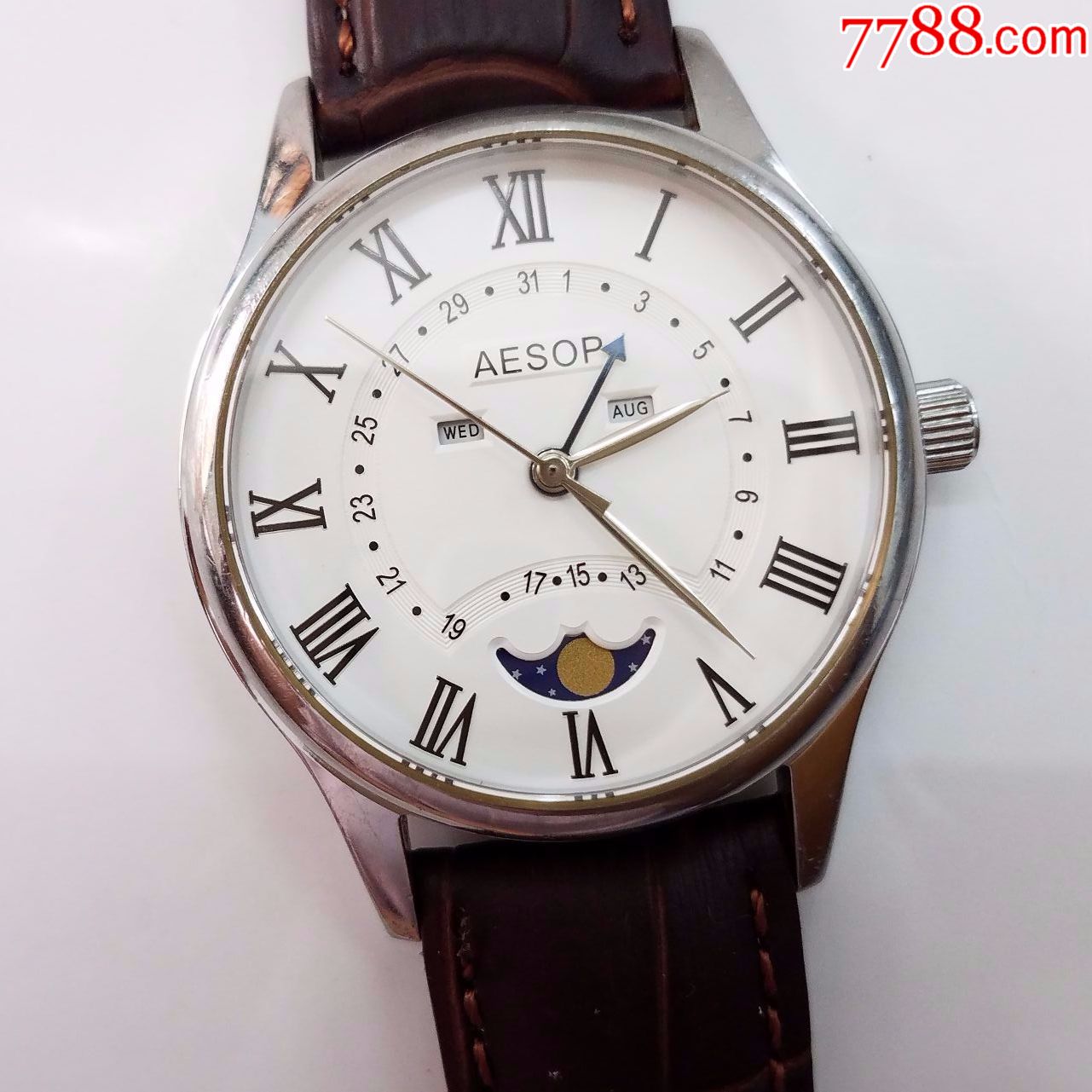 伊索aesop电子男表【独特指针式日历】【分离式星期,月份显示】【走时