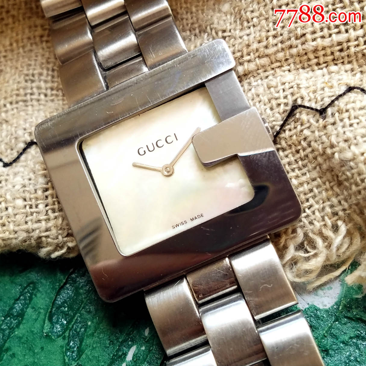 高仿gucci手表一般多少钱(高仿gucci和正品有什么不同)