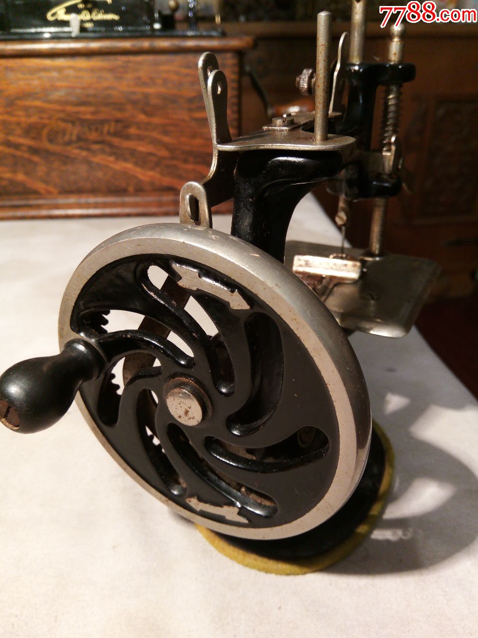 回流美国胜佳小缝润机,缝纫机_第2张