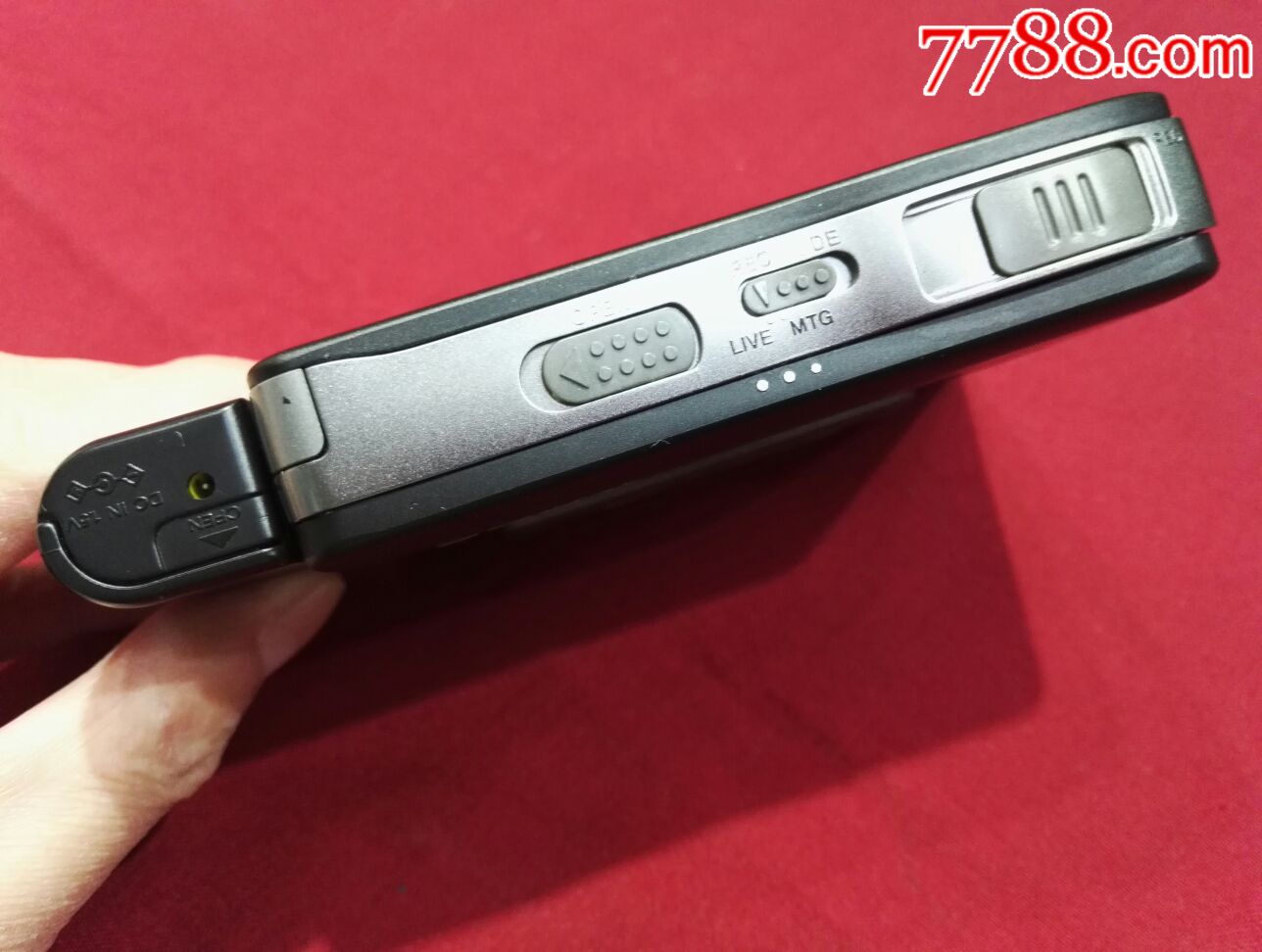 岛国带回日本原装sony《索尼》微型录放机,品好!