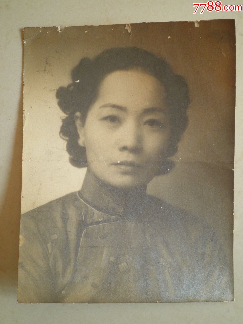 大幅民国女士肖像