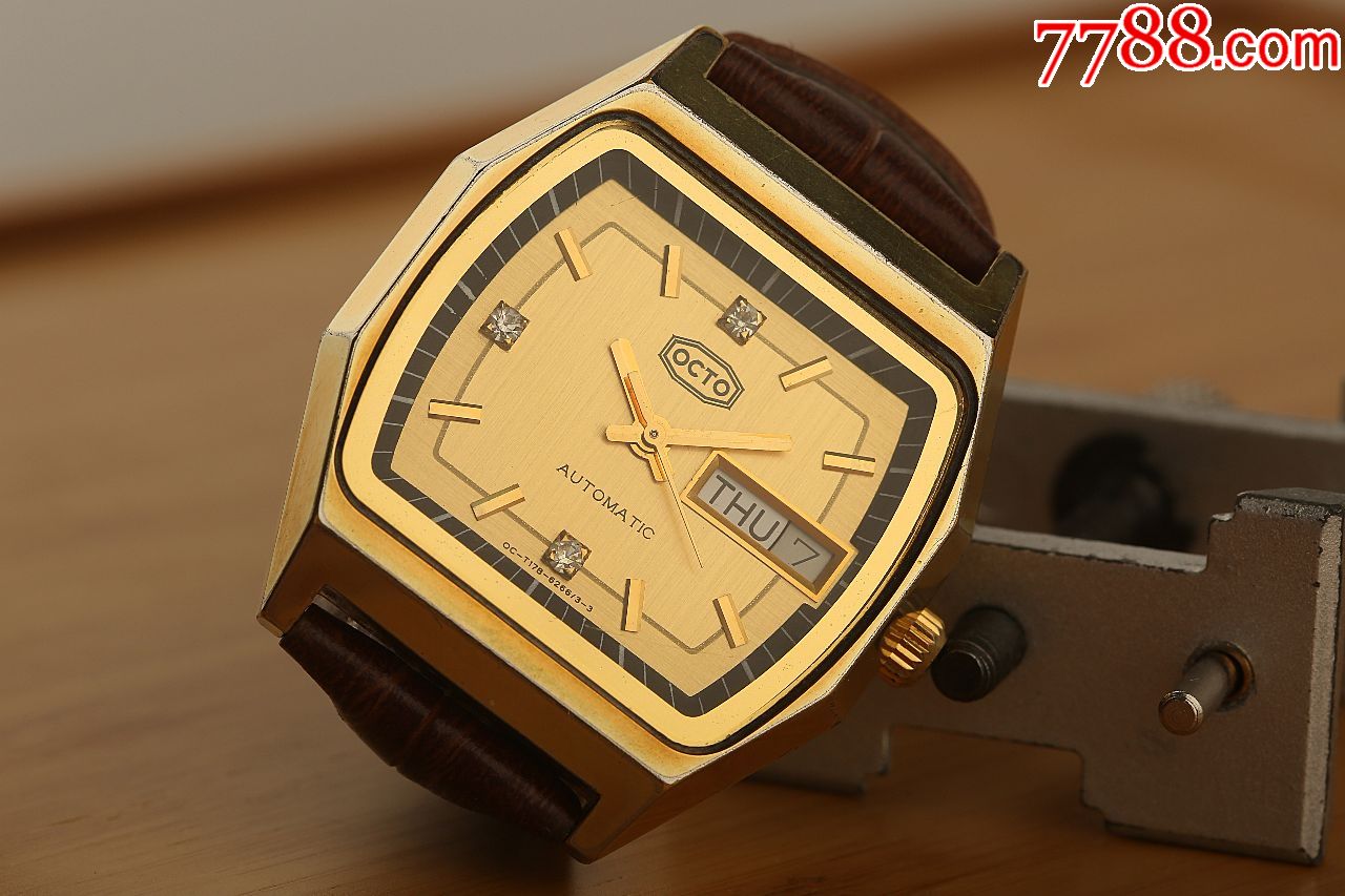 瑞士octo乐都古董表电视机老板款三色阴阳金面八角型始祖之一