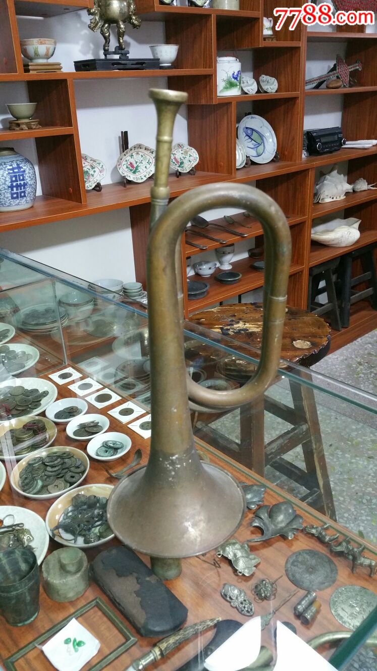 老铜钮扣二个￥605品99少见晚清1887年天秤老钮扣￥305品99民国