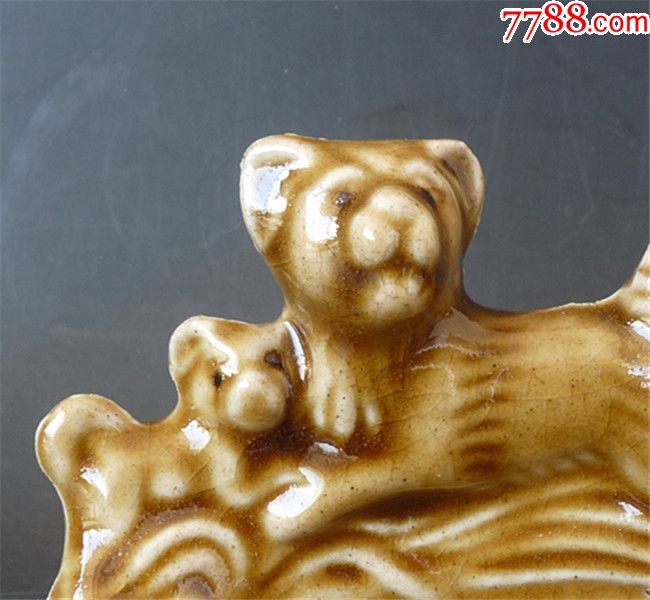 双狗黄釉陶烟缸