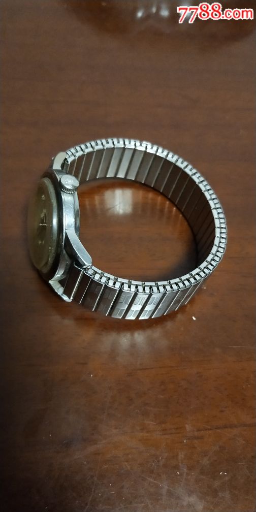 fisk瑞士手表准时