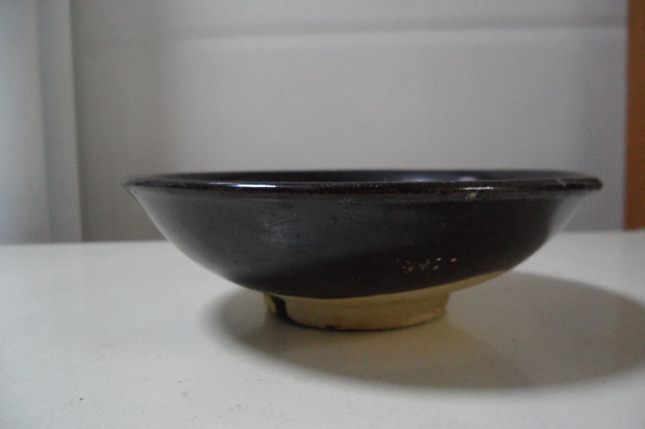 宋黑釉瓷碗