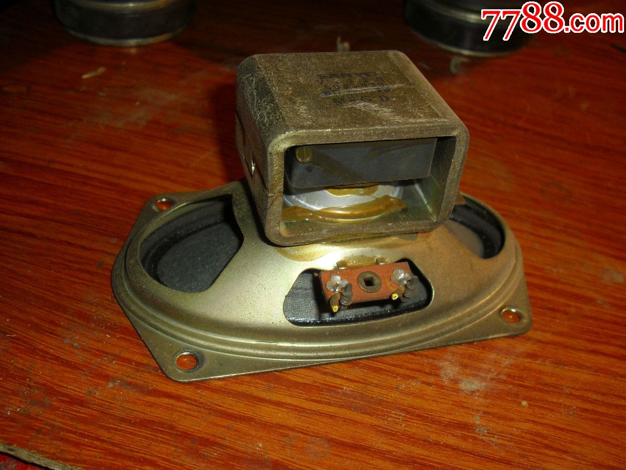 索尼收音机喇叭