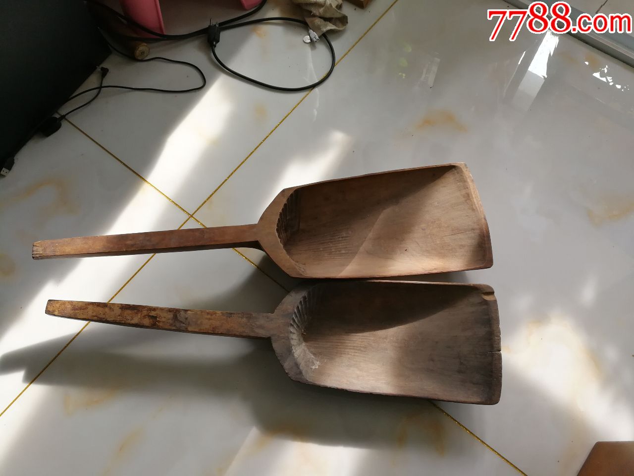 木锹木锨一大一小两个