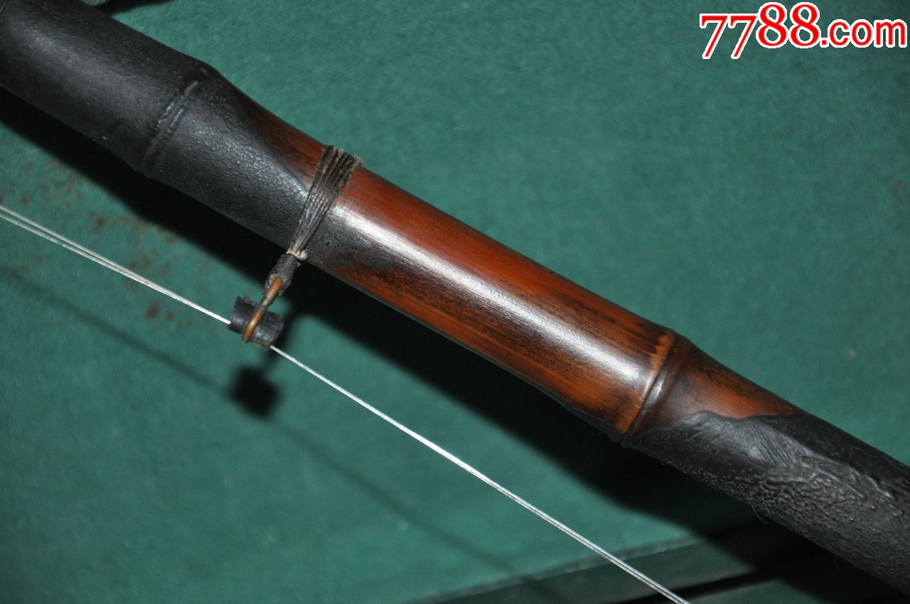 老京胡一把,杆长49.5公分.蒙皮完整.,上把好的.