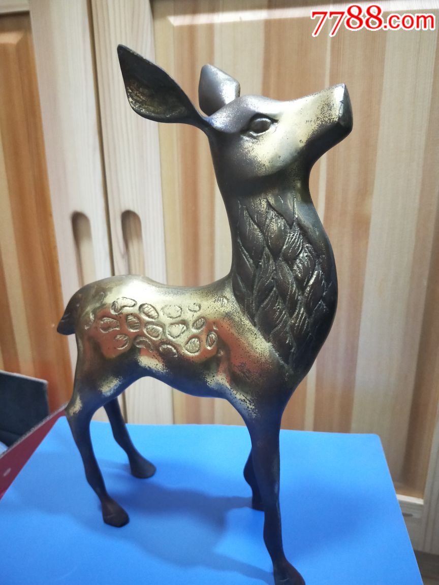 民国鎏金铜鹿铜摆件