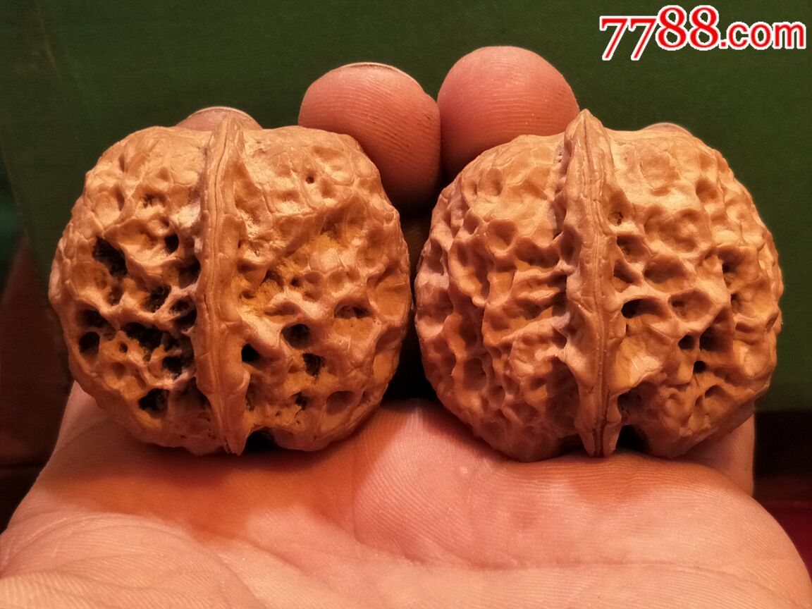 极品野生稀有铁闷墩_文玩核桃_第2张