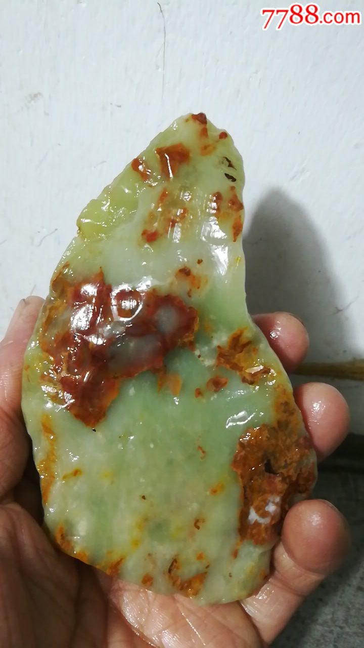 寿山月尾绿原石(表层黄皮可剔除)