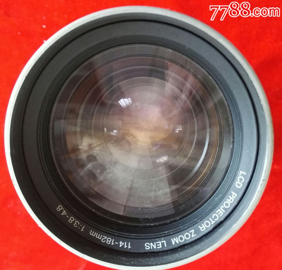 不知那里使用的大炮筒伸缩式镜头