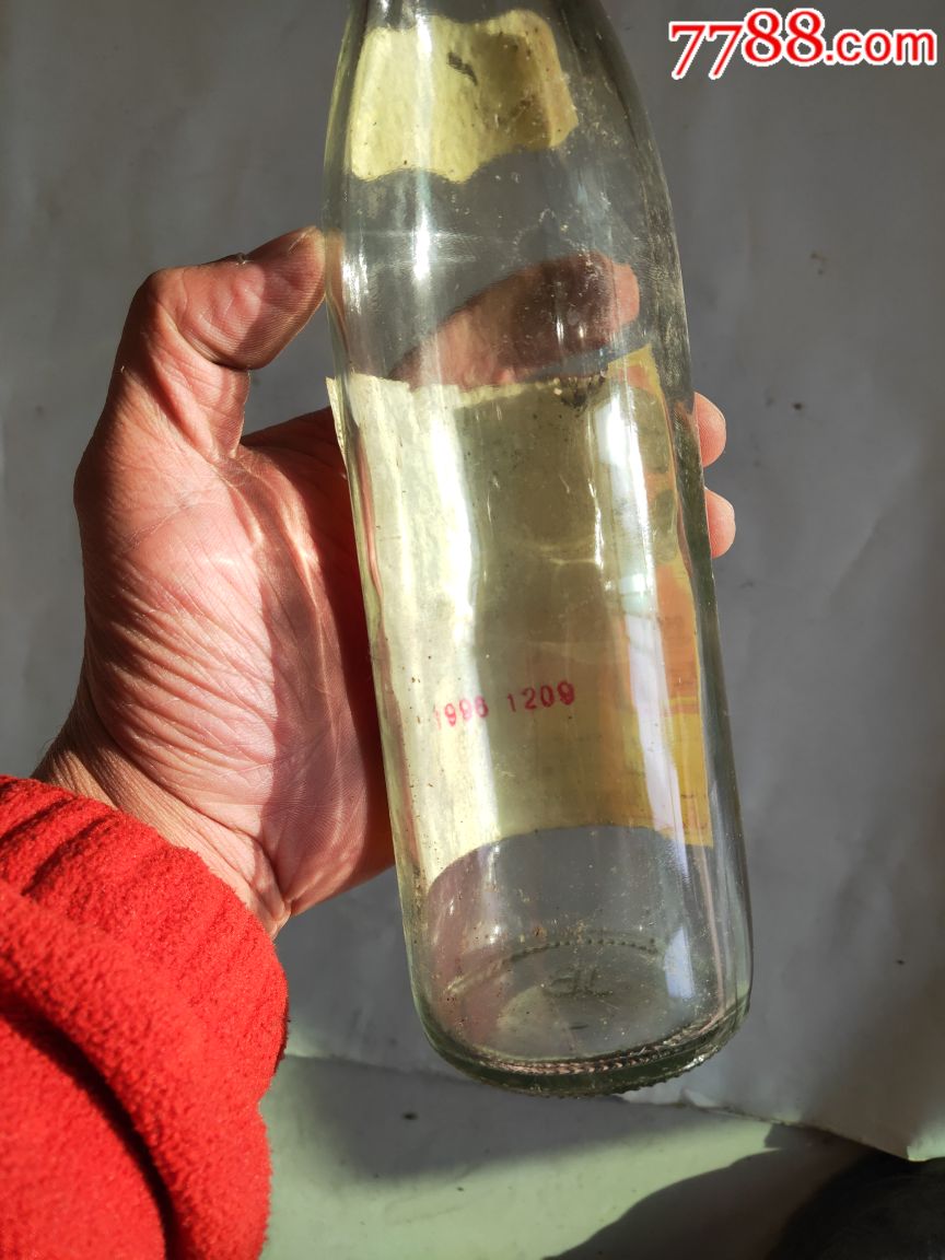 山西晋川高粱白酒瓶,1996年