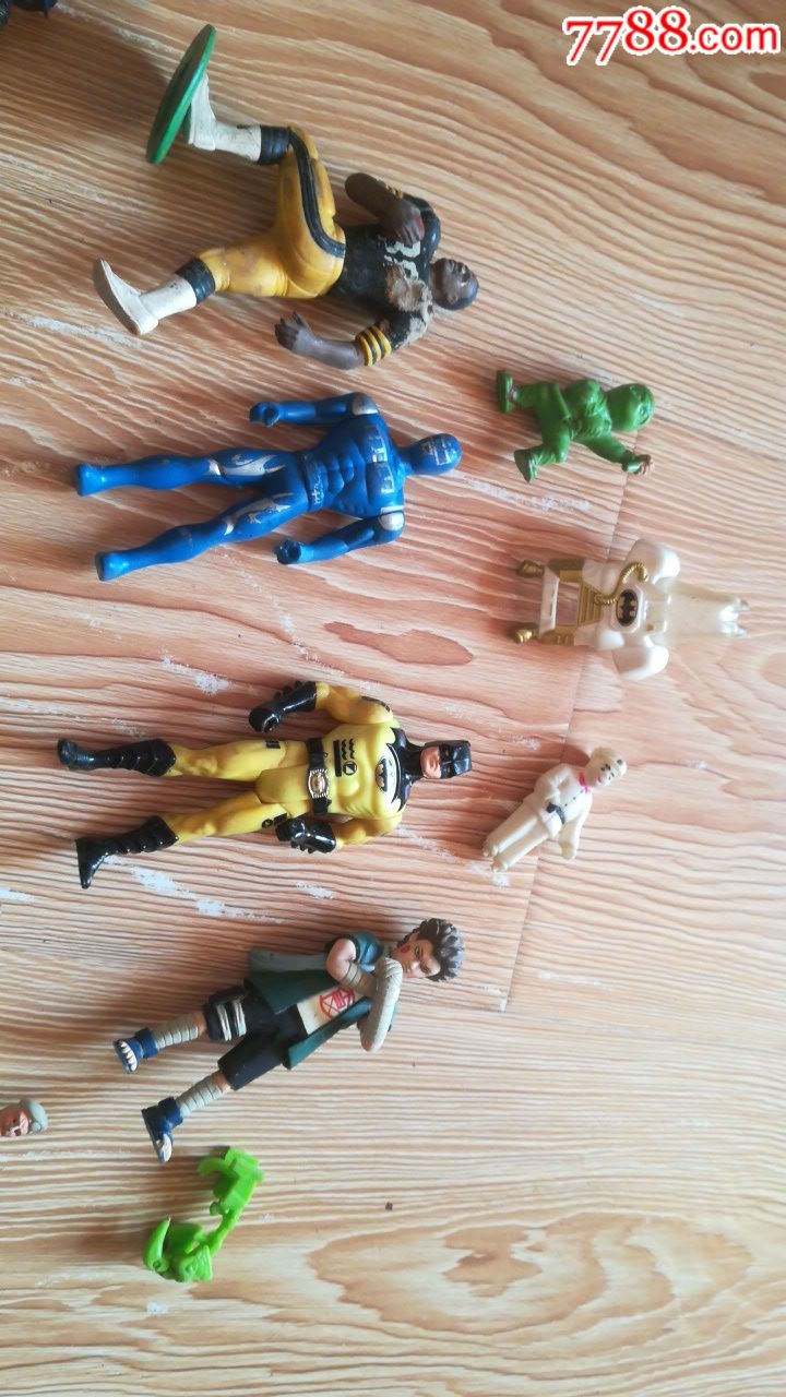 怀旧收藏塑料小人偶玩具