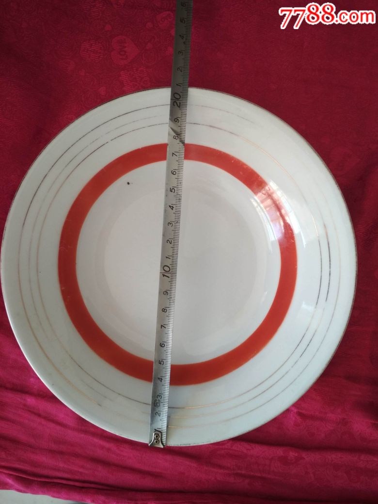 老文革时期景德镇出品的白色碟子盘子一个
