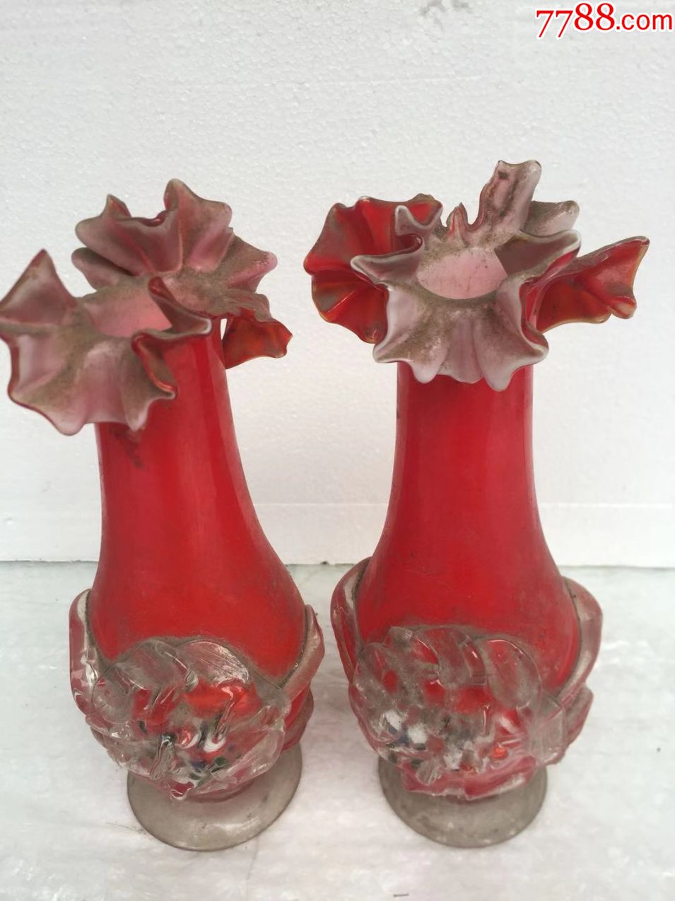 老玻璃花瓶一对_价格50元_第1张