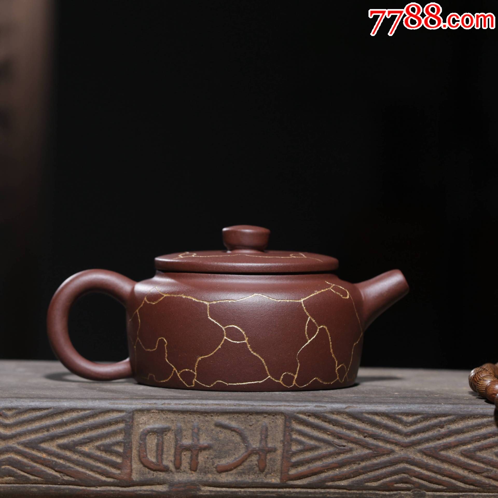 筋纹德钟壶