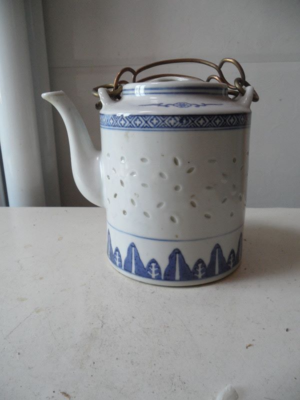六十年代玲珑瓷老茶壶
