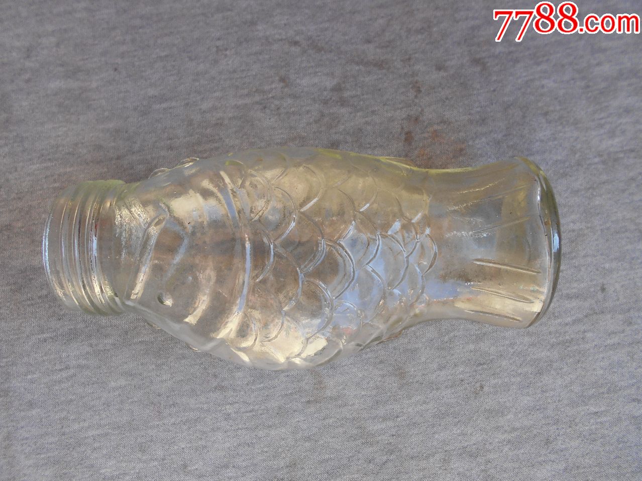 早期六七十年代四环牌金鱼造型玻璃奶瓶