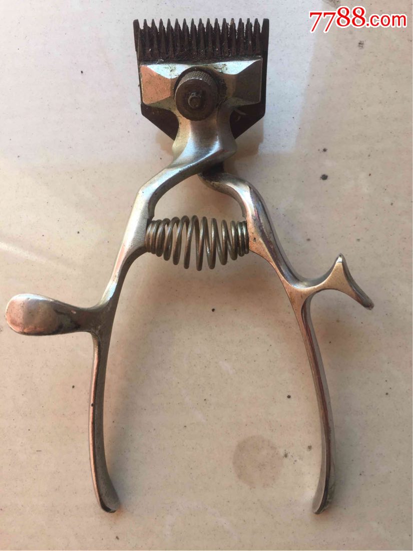 理头发的推子一个